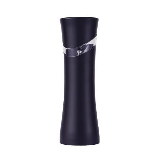 ATH-4625 (black) Мельница электрическая для специй Atlanta, работа от 4хАА батареек. Долговечный керамический механизм, корпус из прочного ABS-пластика. Регулировка степени помола. Стильный минималистичный дизайн.